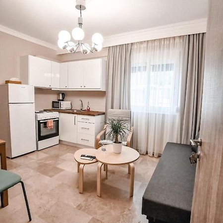 Tip Top Apartment Халкіда Екстер'єр фото